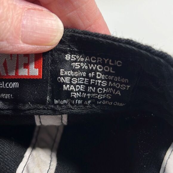 Marvel Authentic Headwear Wool Blend “The Punisher” SnapBack Baseball Cap. Black - Picture 8 of 9